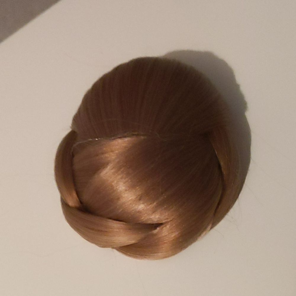 Hair bun accessory - strawberry blonde